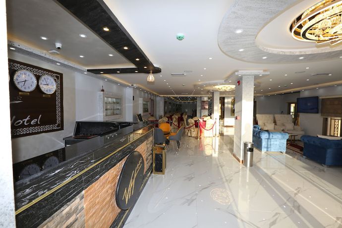 Imagen de los interiores del Hotel Petra Venus. Foto 17