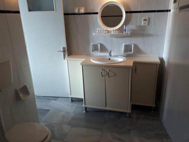 Imagen de la habitación del Hotel Petradi. Foto 4