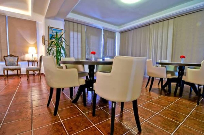 Imagen de la habitación del Hotel Petradi. Foto 16