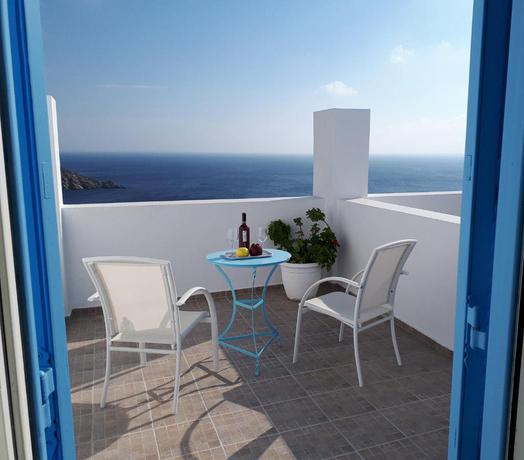 Imagen de los exteriores del Hotel Petradi, Ios. Foto 6