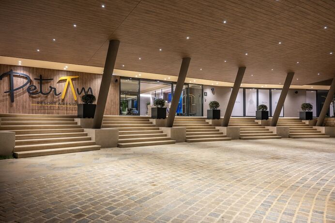 Imagen general del Hotel Petram Resort and Residences. Foto 2