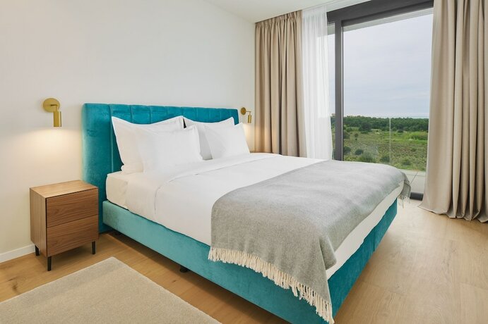 Imagen de la habitación del Hotel Petram Resort and Residences. Foto 17