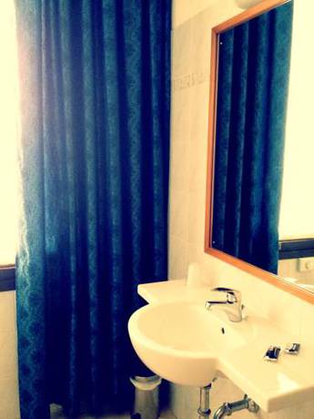 Imagen de la habitación del Hotel Petrarca. Foto 3