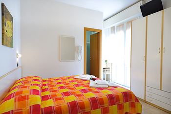Imagen de la habitación del Hotel Petrarca, Rimini. Foto 8