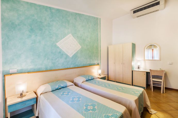 Imagen de la habitación del Hotel Petri Marini and Resort. Foto 4