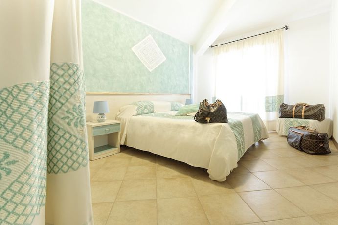 Imagen de la habitación del Hotel Petri Marini and Resort. Foto 5