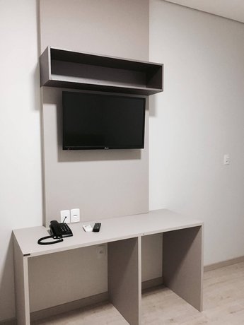 Imagen de la habitación del Hotel Petri Plaza. Foto 7