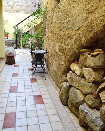 Imagen de los exteriores del Hotel Petrino, Rodas. Foto 19