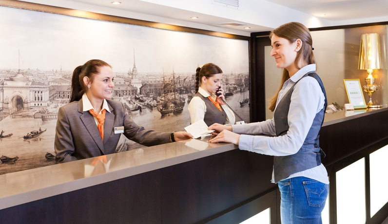 Imagen de los interiores del Hotel Petro Palace. Foto 14