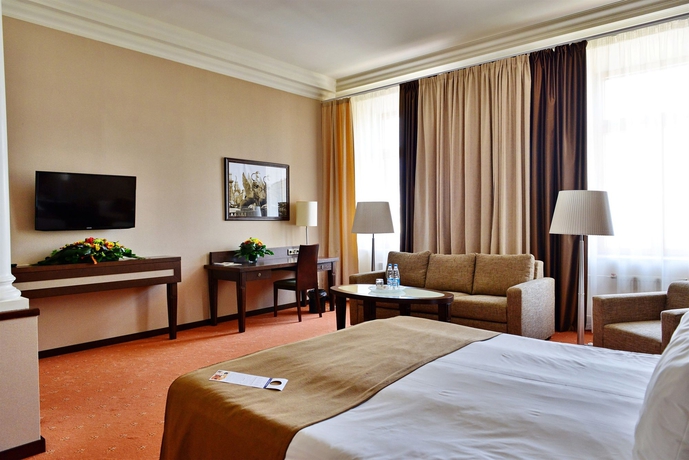 Imagen de la habitación del Hotel Petro Palace. Foto 8