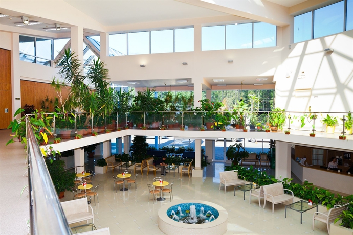 Imagen de los interiores del Hotel Petro Sport. Foto 12