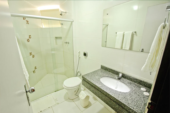 Imagen de la habitación del Hotel Petrolina Palace. Foto 12