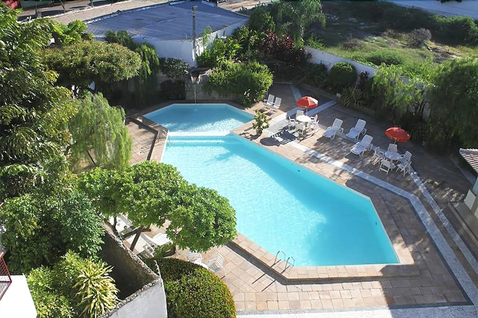 Imagen de la piscina del Hotel Petrolina Palace. Foto 19