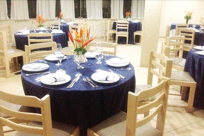 Imagen del bar/restaurante del Hotel Petrolina Palace. Foto 4