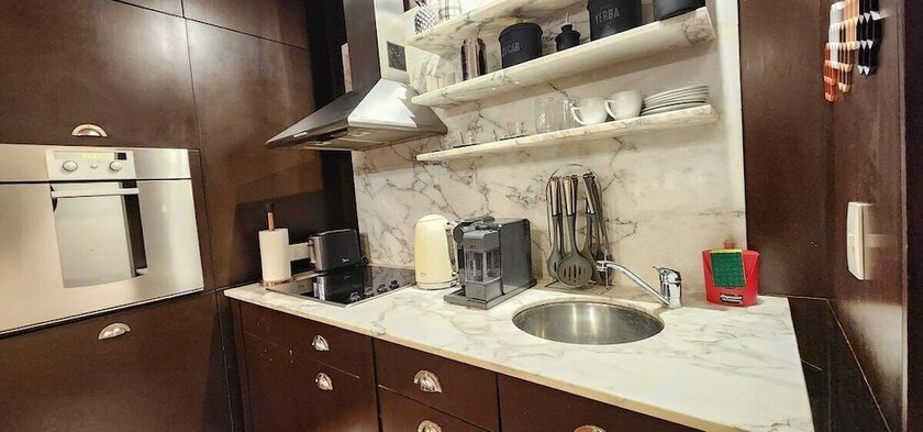 Imagen general del Hotel Petrona Eyle 450. Foto 16