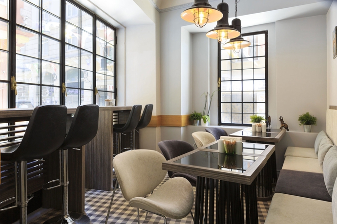 Imagen del bar/restaurante del Hotel Petros, Estambul. Foto 6