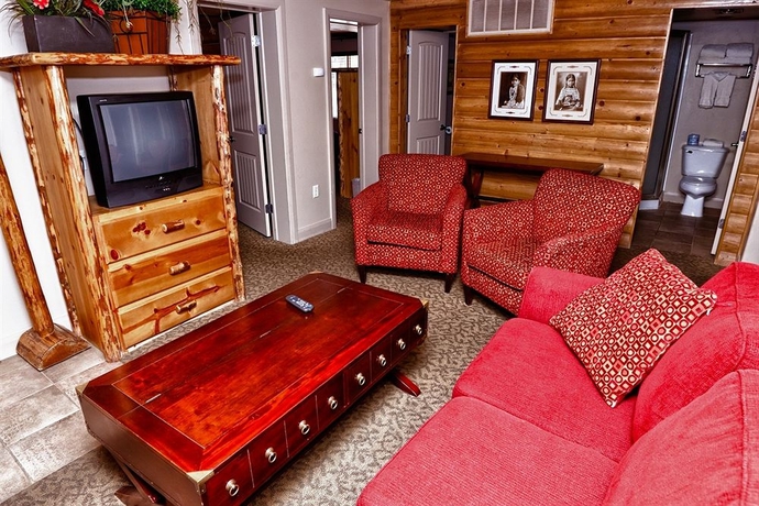 Imagen de los interiores del Hotel Petty Ranch Inn. Foto 6