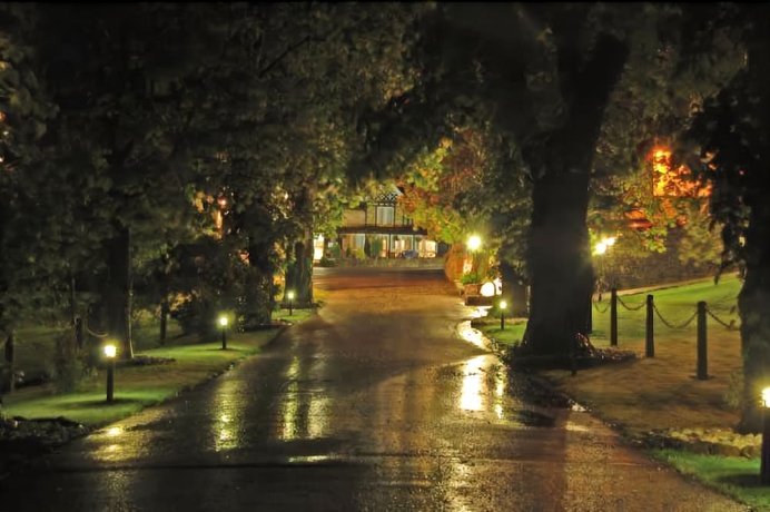 Imagen de los exteriores del Hotel Peveril Of The Peak. Foto 12