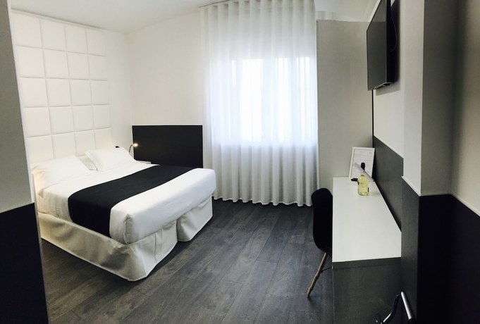 Imagen de la habitación del Hotel Pex. Foto 15
