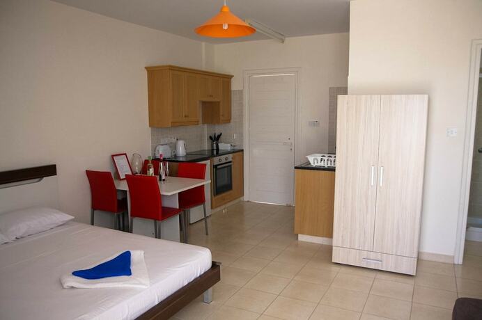 Imagen general del Hotel Peyia Pearl. Foto 10