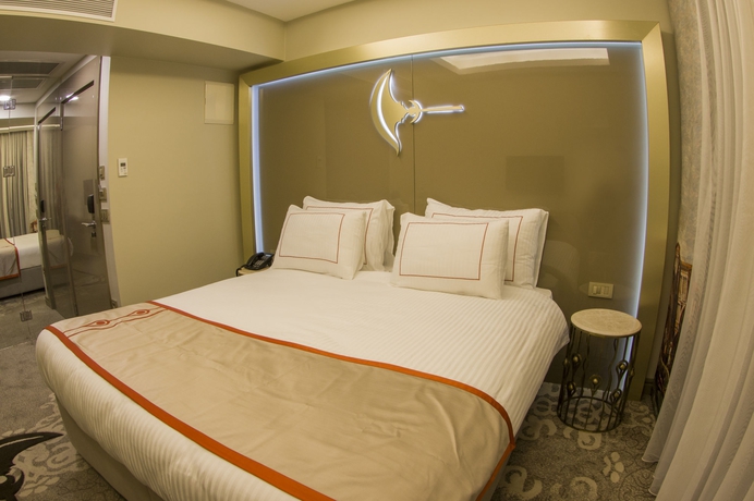 Imagen de la habitación del Hotel Peyk. Foto 6