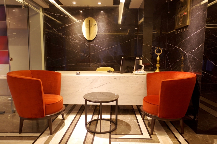 Imagen de los interiores del Hotel Peyk. Foto 14