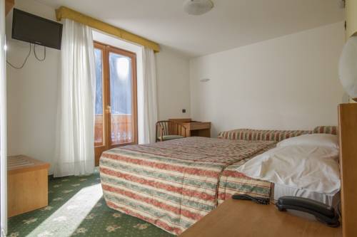 Imagen de la habitación del Hotel Pezzotti. Foto 7