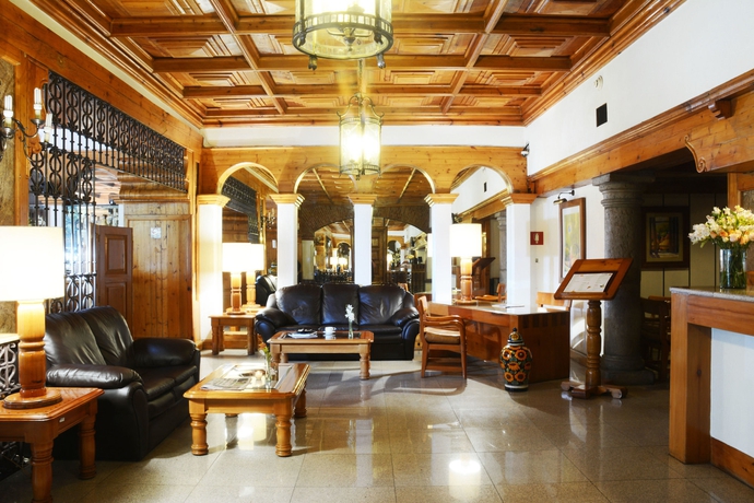 Imagen de los interiores del Hotel Pf. Foto 16