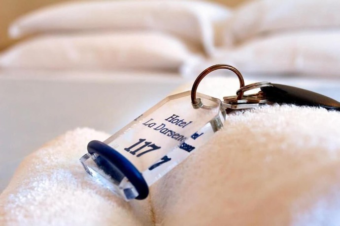 Imagen de la habitación del Hotel Pfa La Darsena. Foto 16