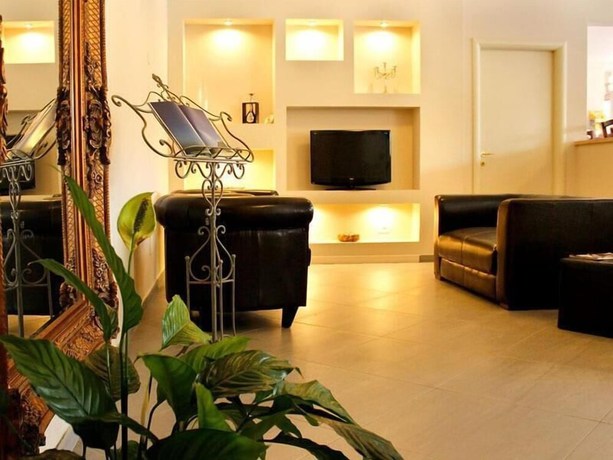 Imagen de los interiores del Hotel Pfa La Darsena. Foto 19