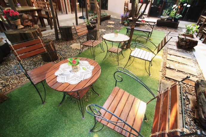 Imagen de los exteriores del Hotel Pha Thai House. Foto 12