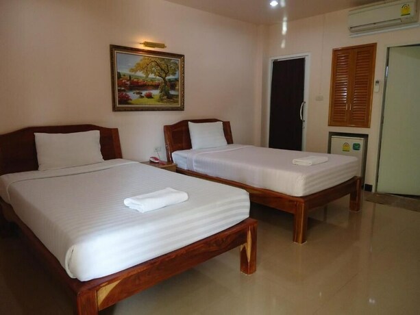 Imagen de la habitación del Hotel Phadaeng. Foto 19