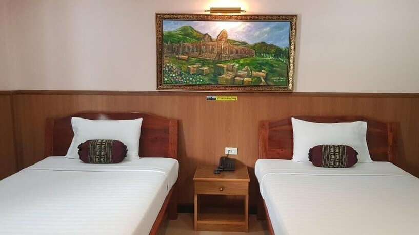 Imagen de la habitación del Hotel Phadaeng. Foto 21