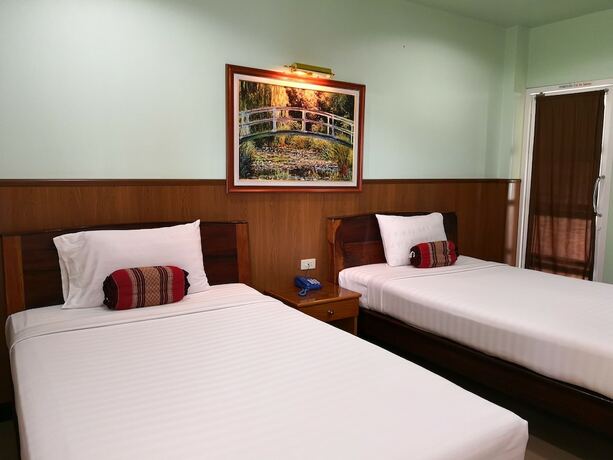 Imagen de la habitación del Hotel Phadaeng. Foto 24