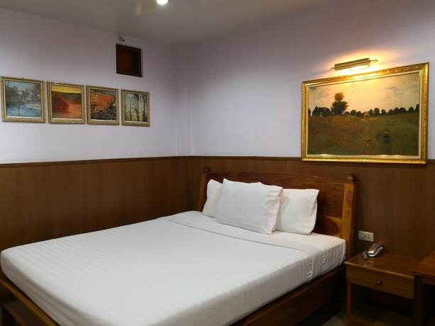 Imagen de la habitación del Hotel Phadaeng. Foto 27
