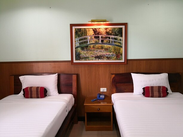 Imagen de la habitación del Hotel Phadaeng. Foto 36