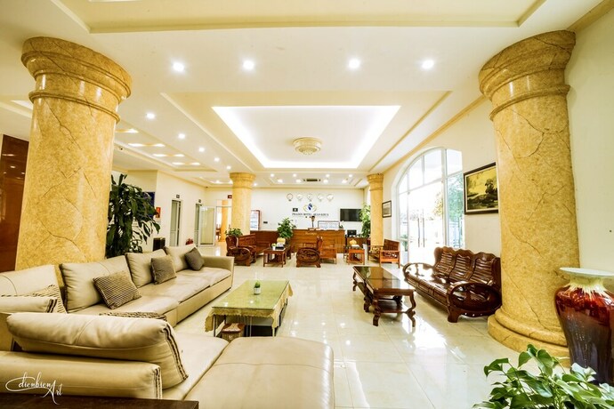 Imagen de los interiores del Hotel Phadin. Foto 20