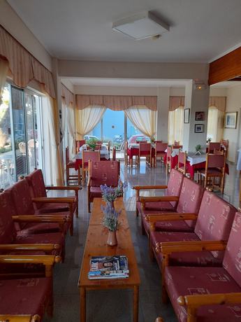 Imagen de los interiores del Hotel Phaethon. Foto 19