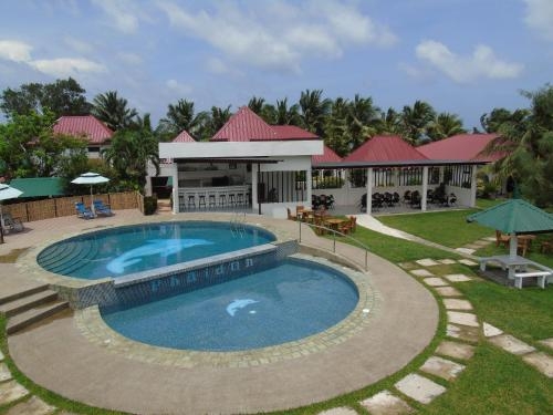 Imagen de la habitación del Hotel Phaidon Beach Resort. Foto 10