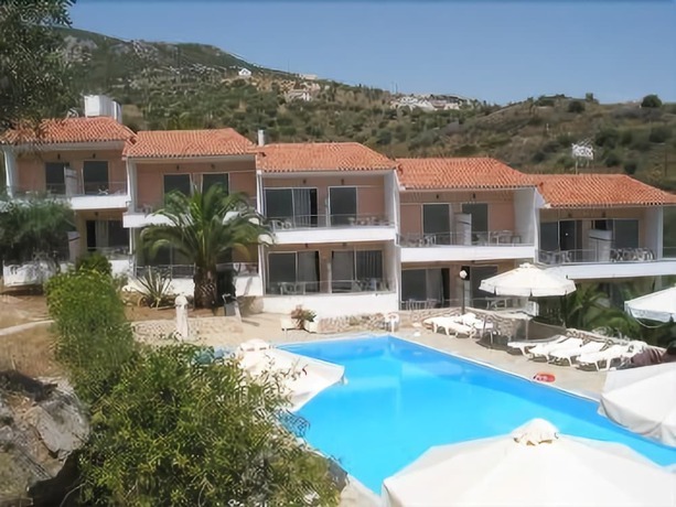 Imagen de la piscina del Hotel Phaistos, Nauplia. Foto 19