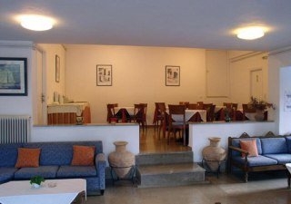 Imagen del bar/restaurante del Hotel Phaistos, Tolo. Foto 2
