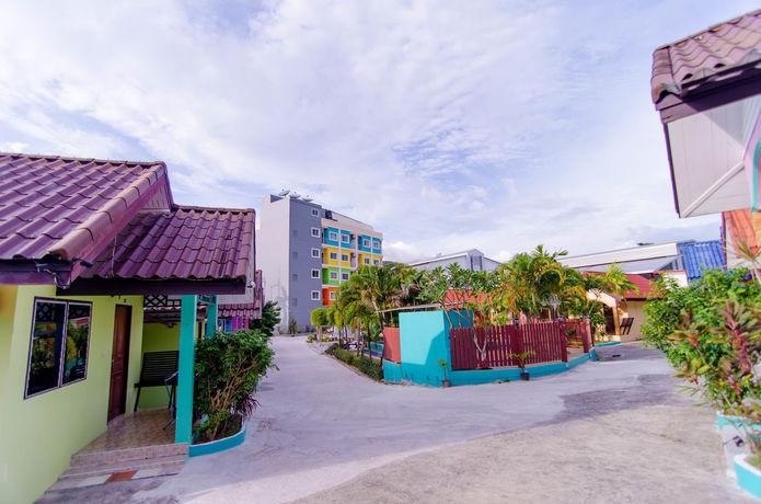 Imagen de los exteriores del Hotel Phaithong Sotel Resort. Foto 13