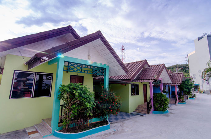 Imagen de los exteriores del Hotel Phaithong Sotel Resort. Foto 14