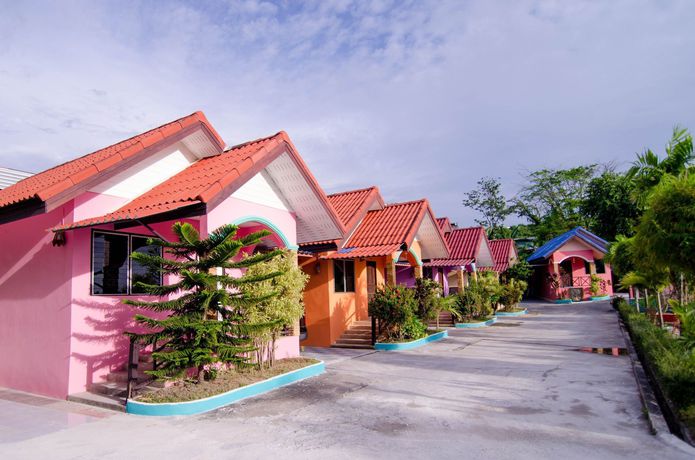 Imagen de la habitación del Hotel Phaithong Sotel Resort. Foto 10