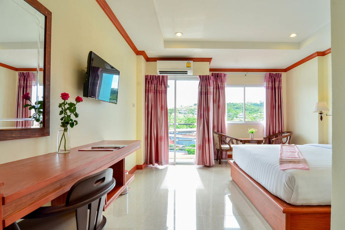 Imagen general del Hotel Phaithong Sotel Resort. Foto 4