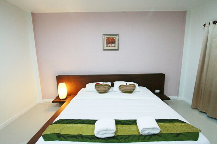 Imagen de la habitación del Hotel Phakawan. Foto 12