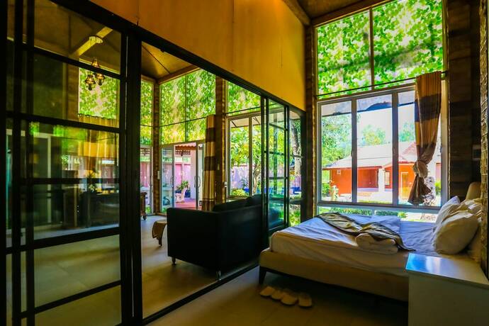 Imagen de la habitación del Hotel Phalaburi Resort. Foto 9