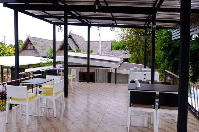 Imagen del bar/restaurante del Hotel Phalagoon Natural Resort @ Rayong. Foto 20