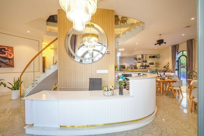 Imagen de los interiores del Hotel Pham Gia Villa andHotel. Foto 12