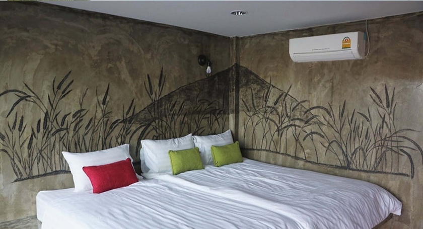 Imagen de la habitación del Hotel Phan Loft Koh Larn. Foto 6